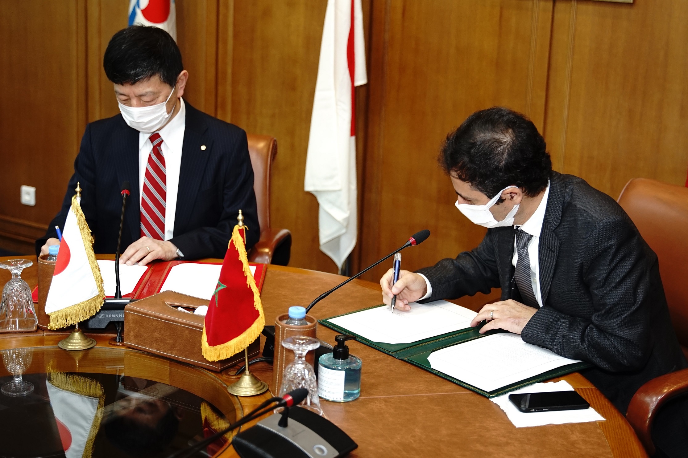 Signature d’un Echange de Notes pour le Prêt en USD sous forme d’appui budgétaire en réponse à la crise provoquée par la pandémie de la Covid-19 _02/12/2020